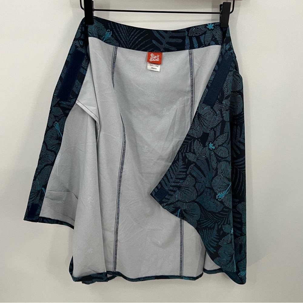 RipSkirt Hawaii blue hibiscus floral wrap skirt - Picture 8 of 10